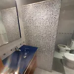 En